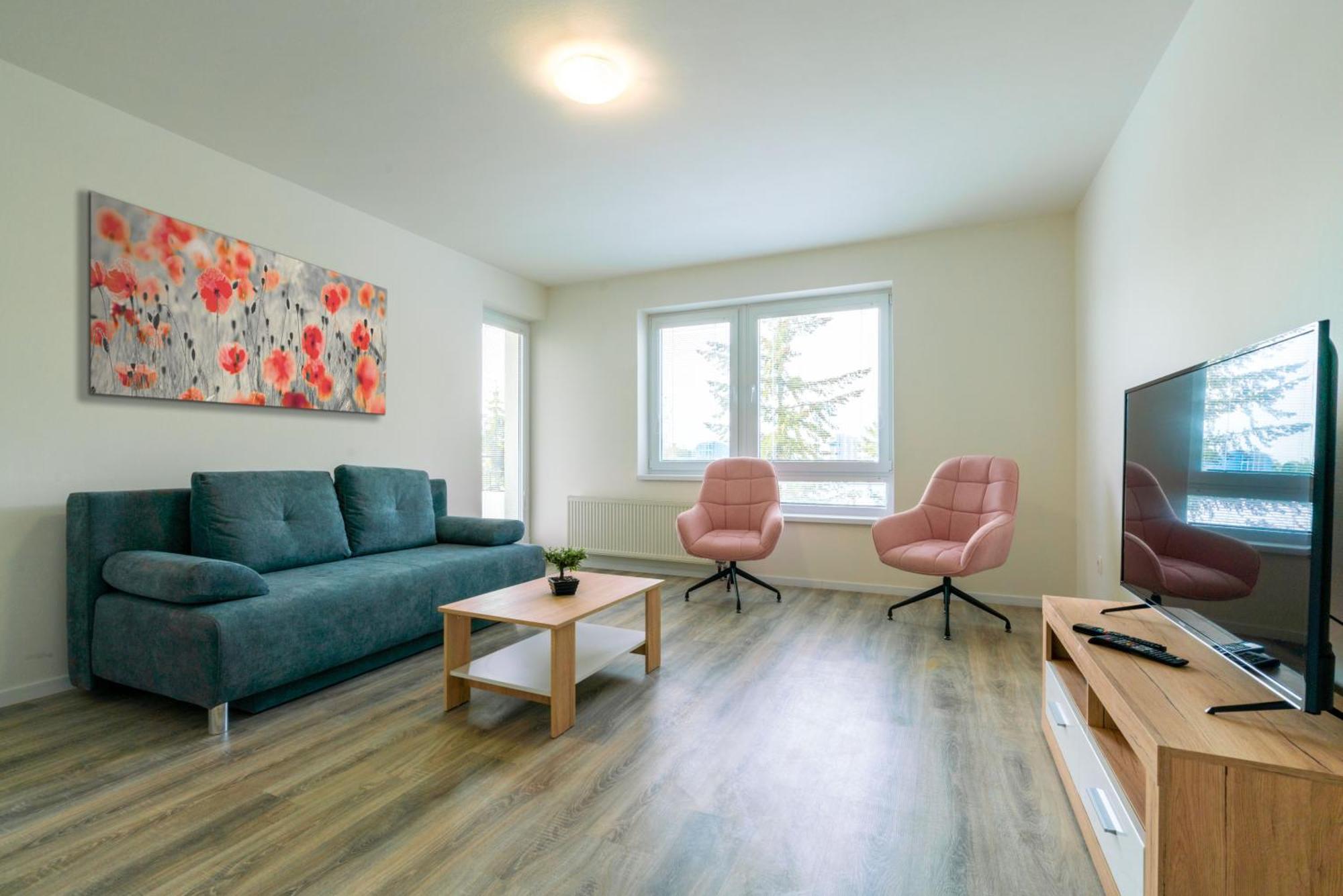Apartmany Zlatovska Trenčín Eksteriør billede