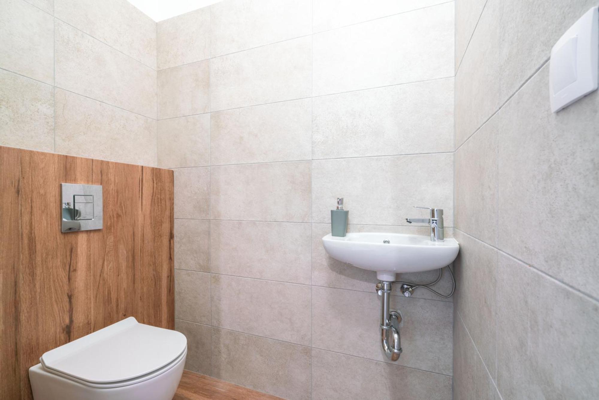 Apartmany Zlatovska Trenčín Eksteriør billede