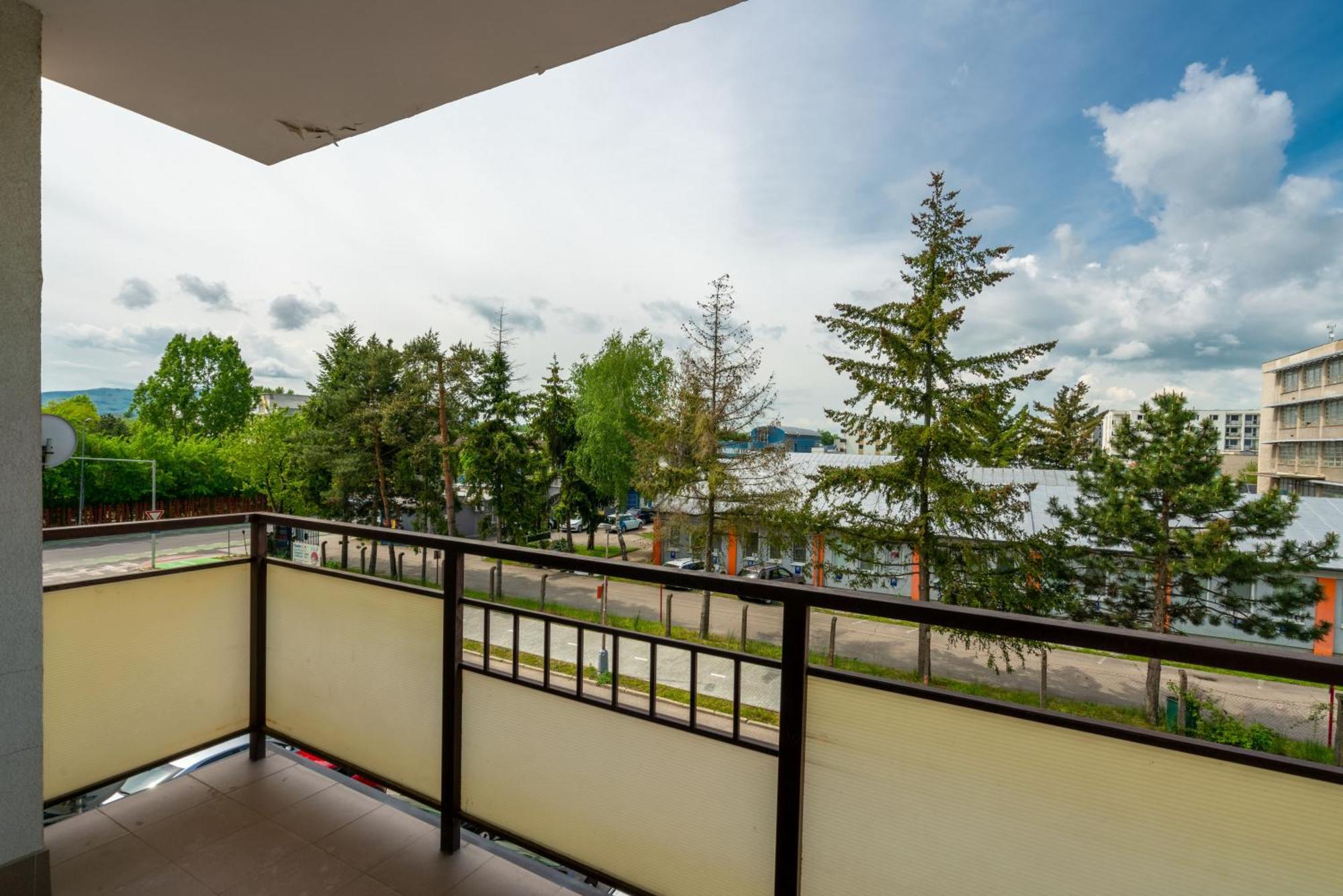 Apartmany Zlatovska Trenčín Eksteriør billede