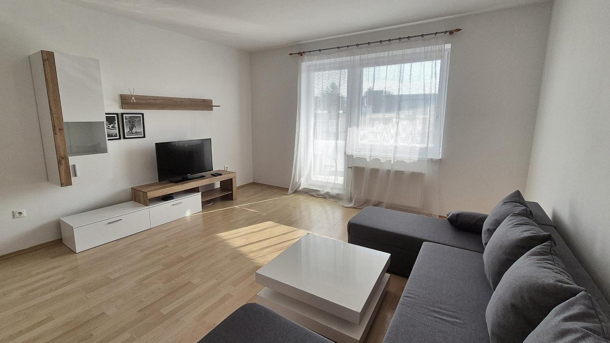 Apartmany Zlatovska Trenčín Eksteriør billede